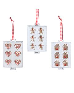 Gisela Graham Resin Gingerbread Shapes with Baking Tray Decoration